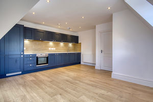 Kitchen Lounge Diner- click for photo gallery
